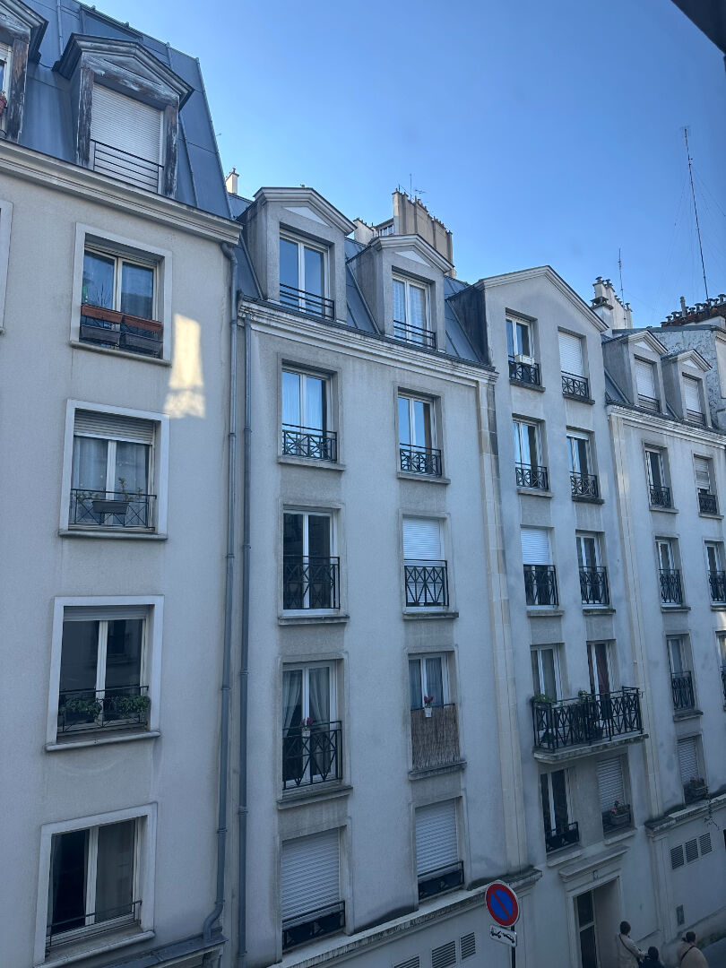 Functional and modular studio? ideally located rue BACHELET 8