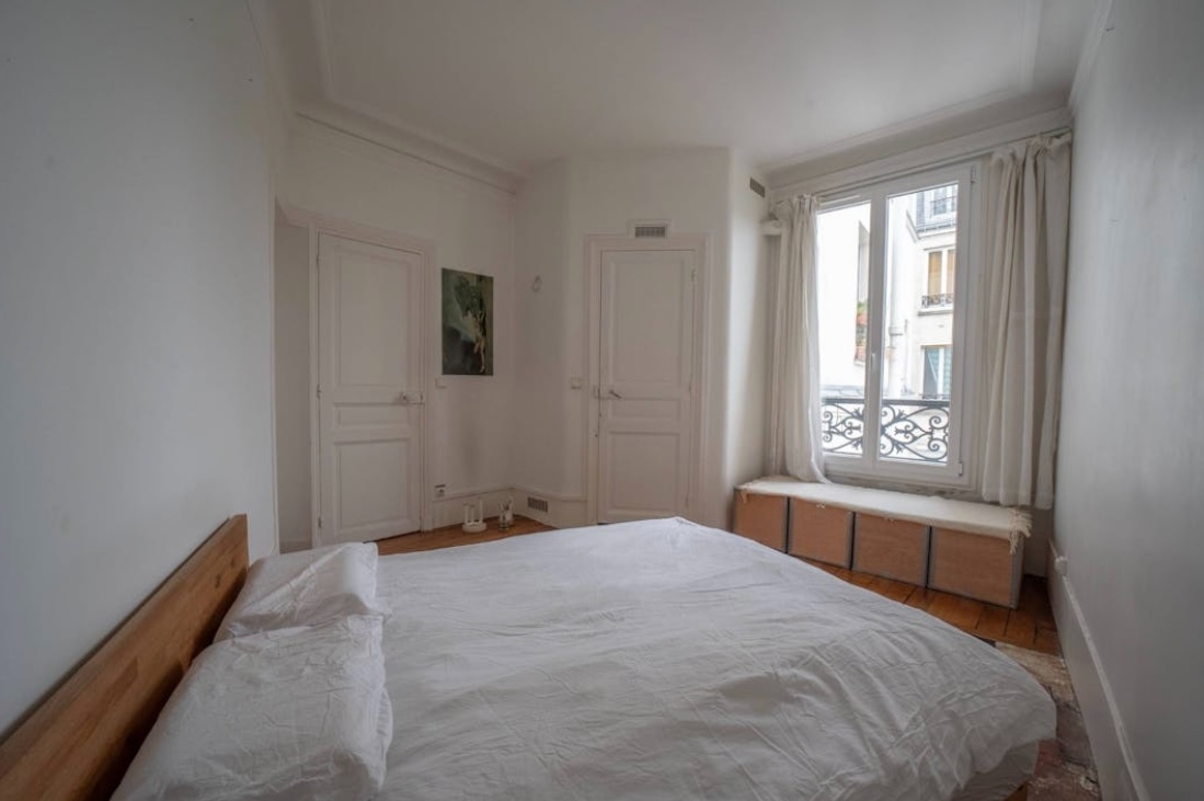 2/3 rooms of 46m², Saint-Bernard Church 8 2/3 rooms of 46m², Saint-Bernard Church 8