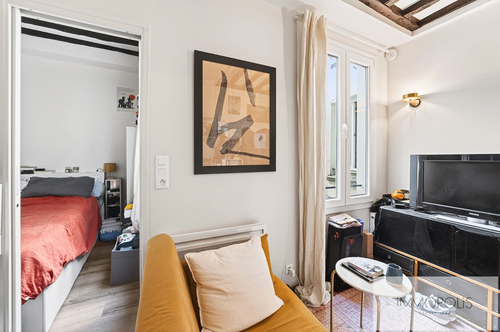 Studio refait à neuf – Paris 1er – Place des Victoires – au calme 1