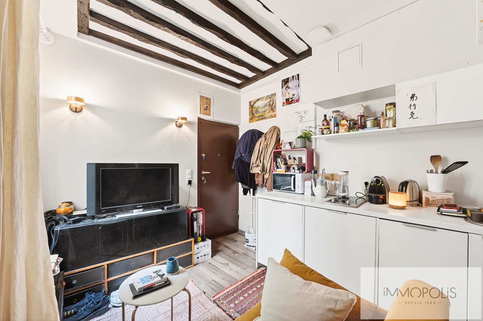 Studio refait à neuf – Paris 1er – Place des Victoires – au calme 2