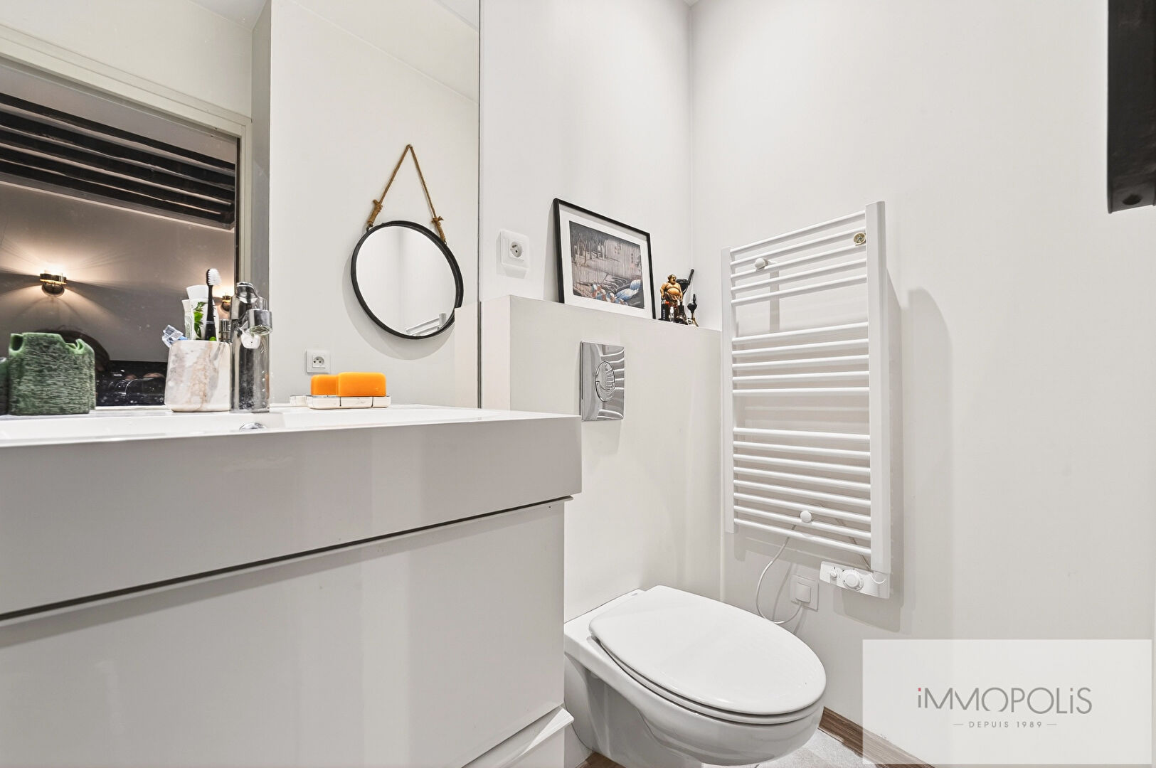 Studio refait à neuf – Paris 1er – Place des Victoires – au calme 7