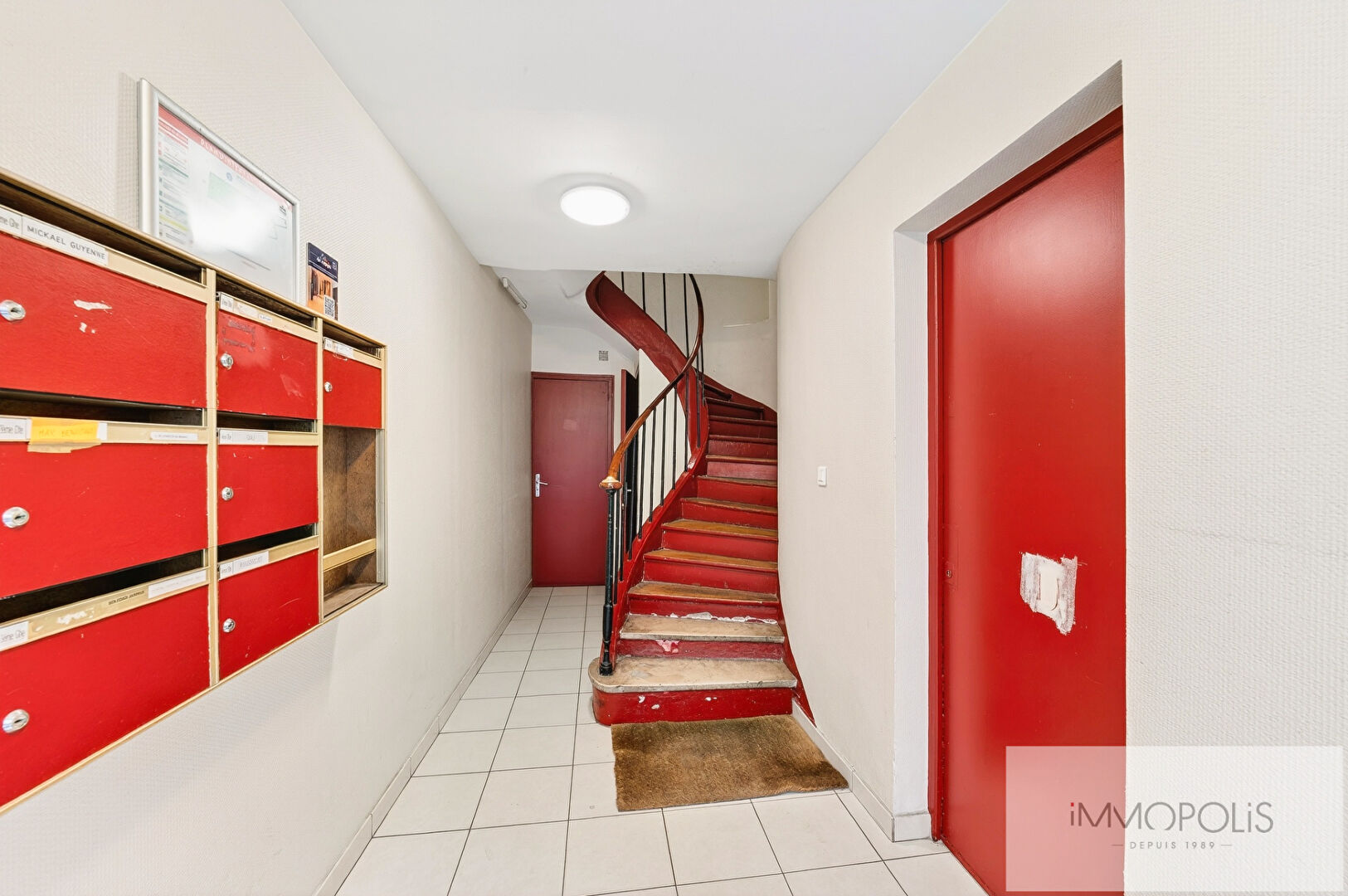 Studio refait à neuf – Paris 1er – Place des Victoires – au calme 8