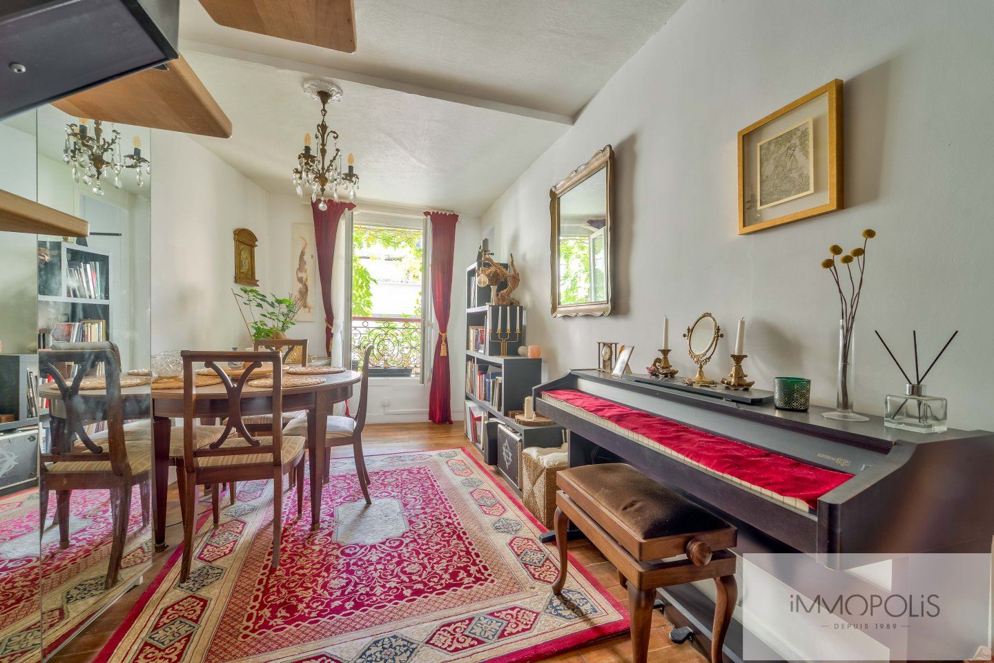 Charming Duplex on the top floor! 9