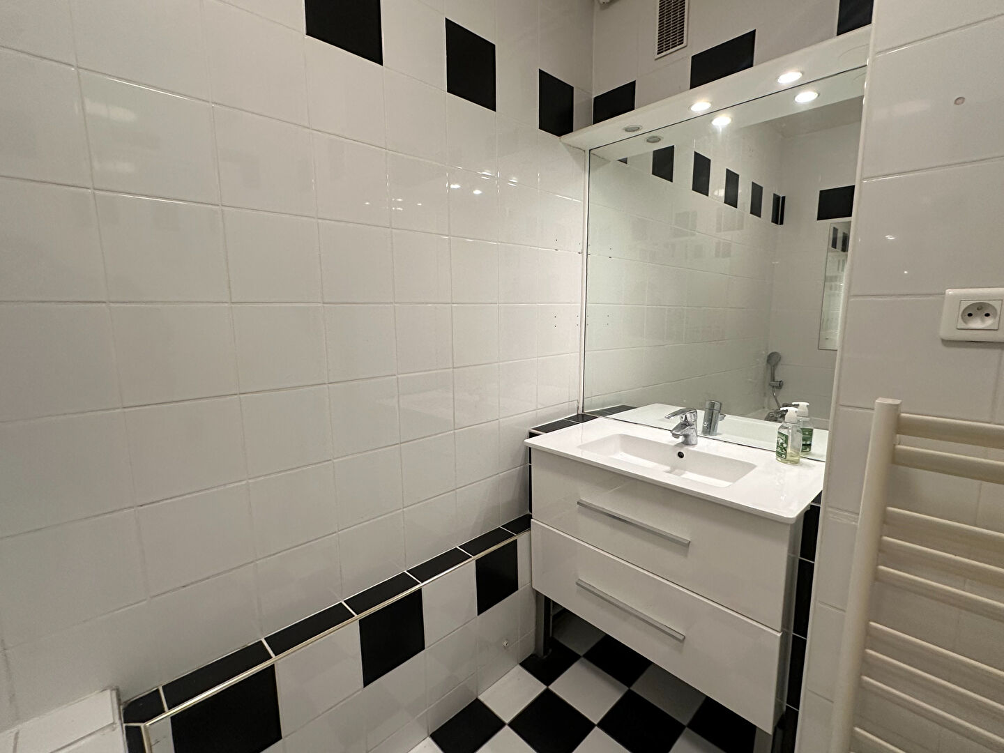 Exceptionnel duplex avec  deux terrasses – Dernier étage – Vue Sacré-Coeur 10