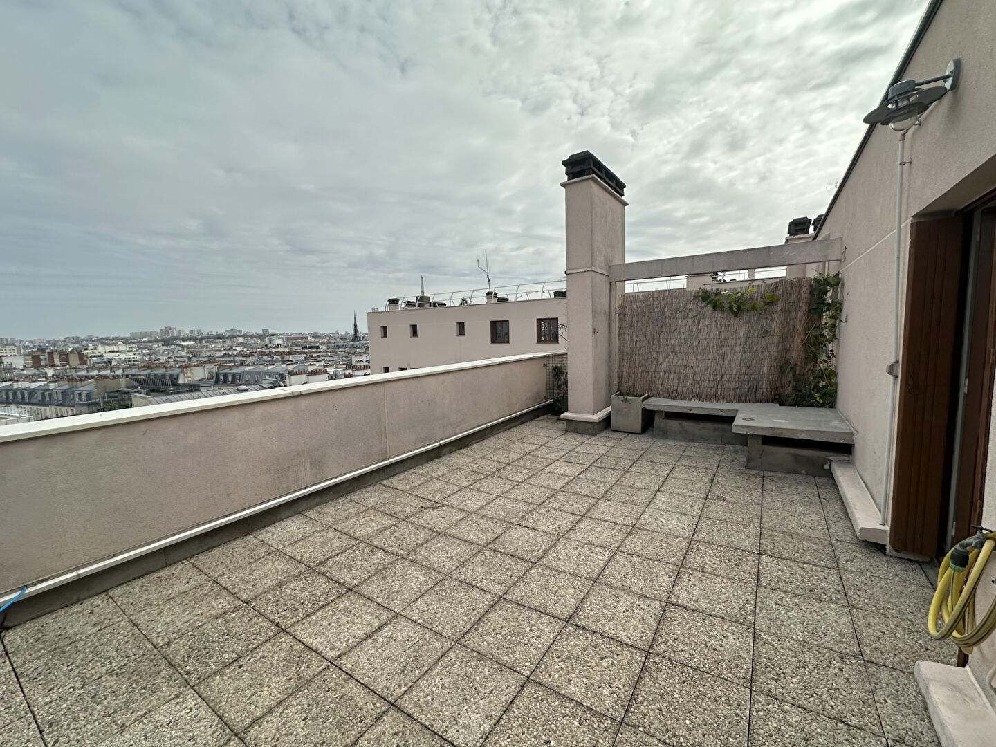Exceptionnel duplex avec  deux terrasses – Dernier étage – Vue Sacré-Coeur 2