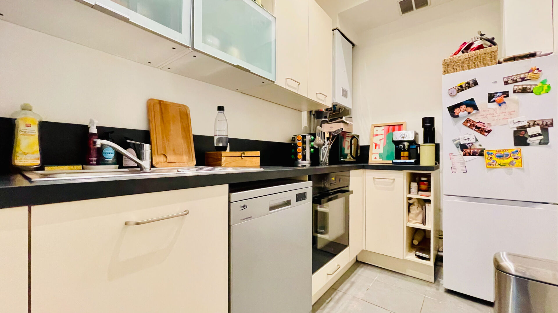 Paris 9th, So-Pi, rue Pierre Fontaine: pleasant 3-room apartment of 56.04 m2 Carrez in a beautiful old building 6