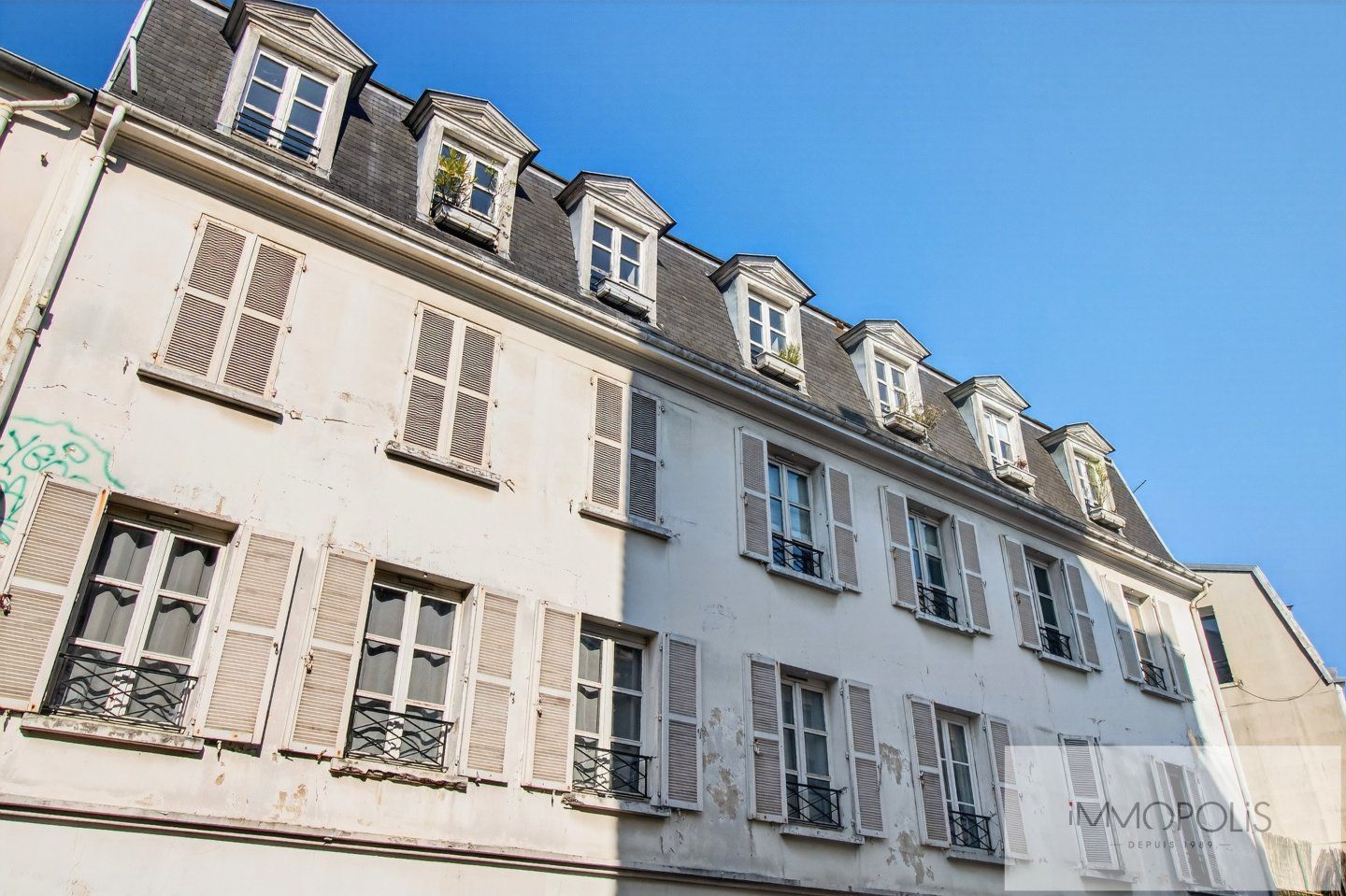 Rue Gabrielle in the heart of Montmartre. 11