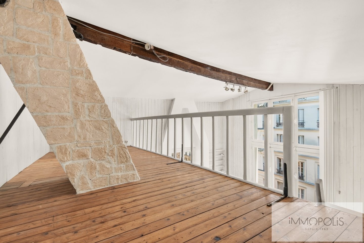 Modular « workshop » apartment to renovate – Sacré Coeur and Eiffel Tower view 80 m² – Abbesses Montmartre 11 Modular « workshop » apartment to renovate – Sacré Coeur and Eiffel Tower view 80 m² – Abbesses Montmartre 11