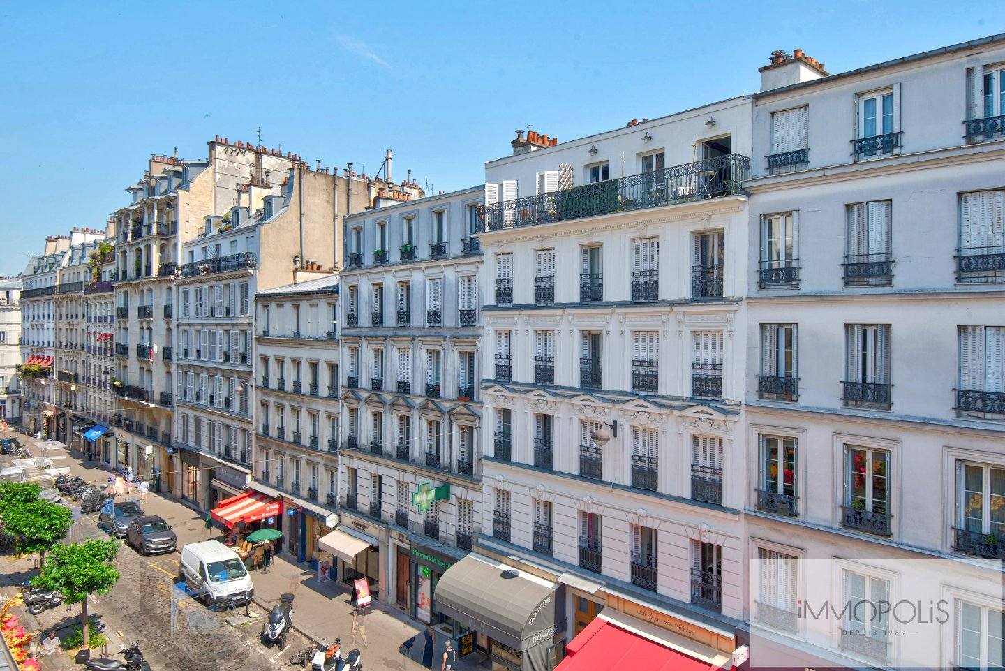 Modular « workshop » apartment to renovate – Sacré Coeur and Eiffel Tower view 80 m² – Abbesses Montmartre 2 Modular « workshop » apartment to renovate – Sacré Coeur and Eiffel Tower view 80 m² – Abbesses Montmartre 2
