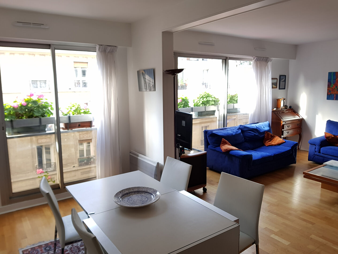 Paris 3 Room Apartment. To modernize… 3 Paris 3 Room Apartment. To modernize… 3