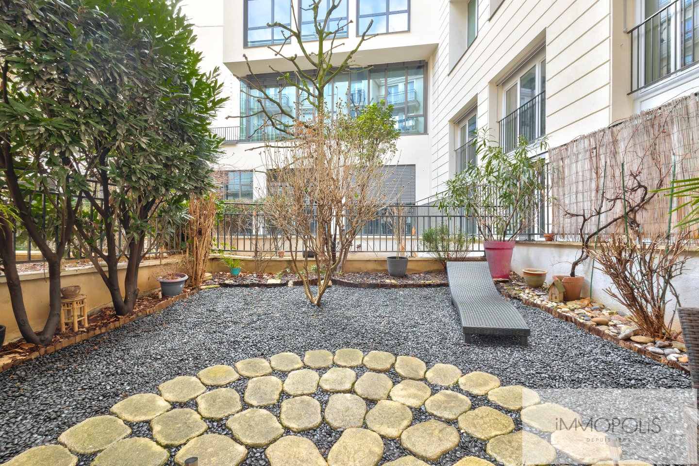 Apartment with 45m² of private garden! 16