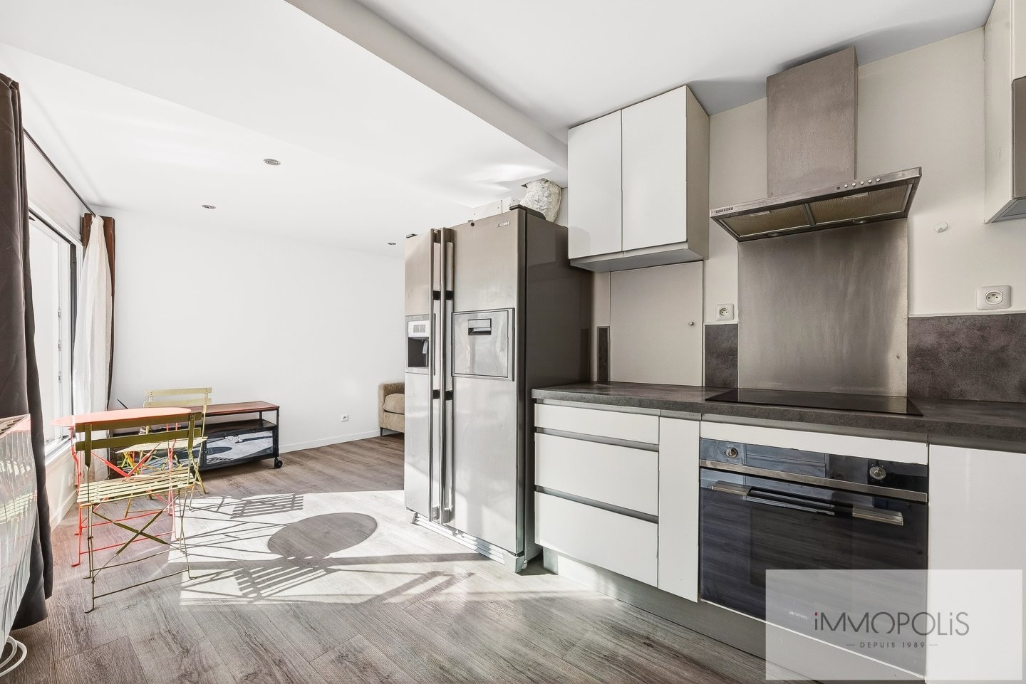 Rue des Trois Frères in the heart of the Abbesses. 11 Rue des Trois Frères in the heart of the Abbesses. 11