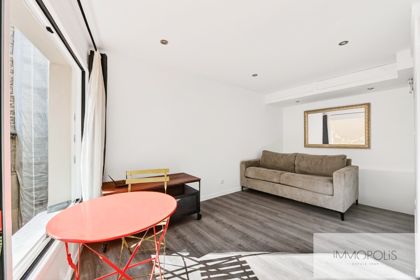 Rue des Trois Frères in the heart of the Abbesses. 3 Rue des Trois Frères in the heart of the Abbesses. 3