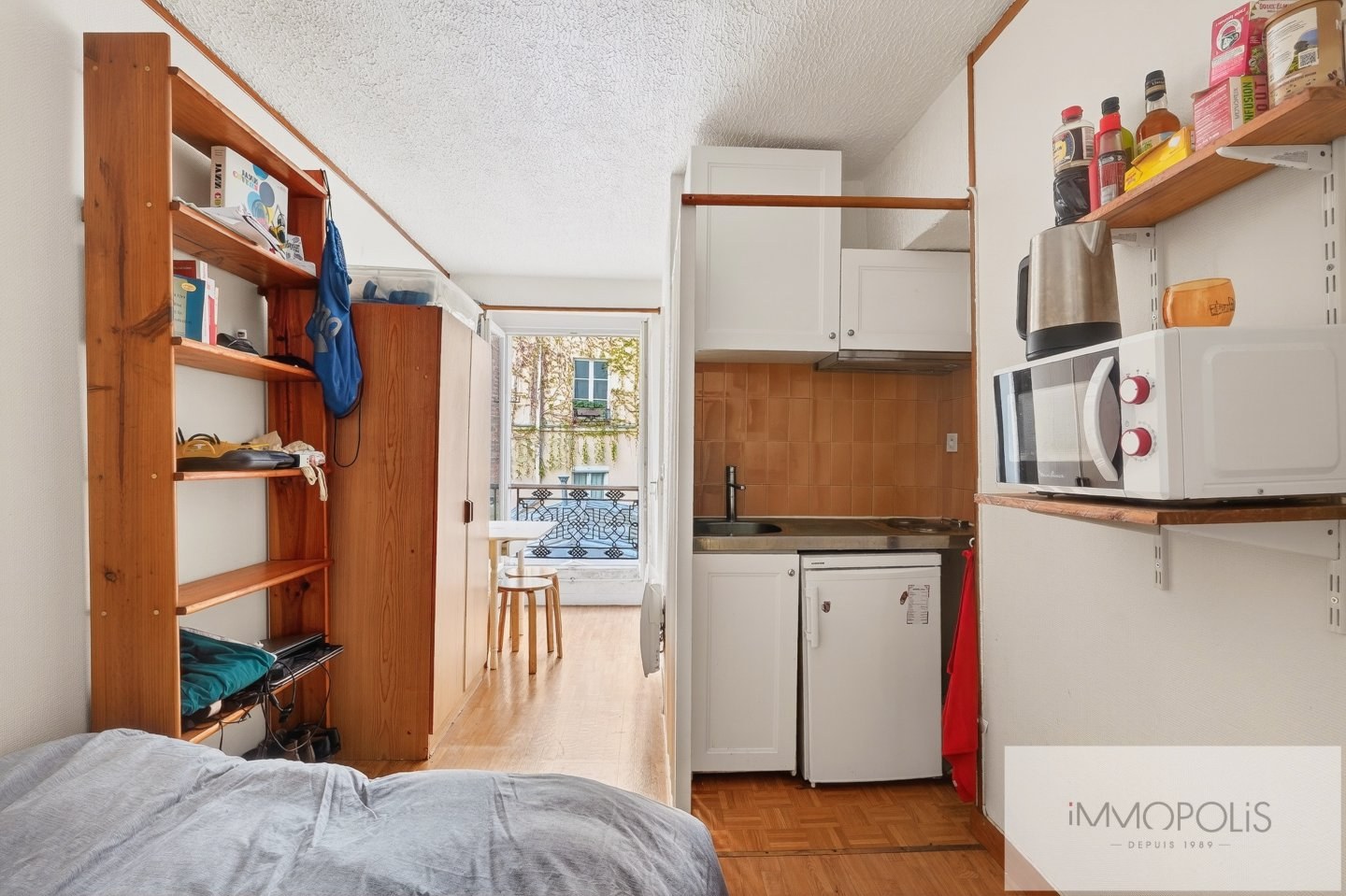 Studio rue des Martyrs in Abbesses. 1