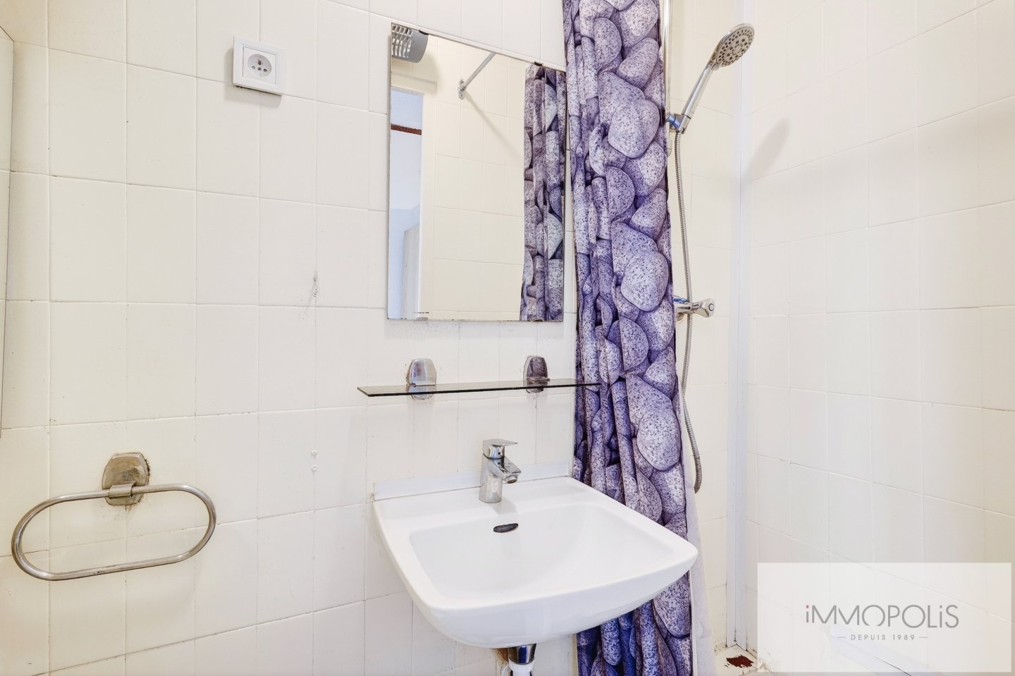 Studio rue des Martyrs in Abbesses. 11