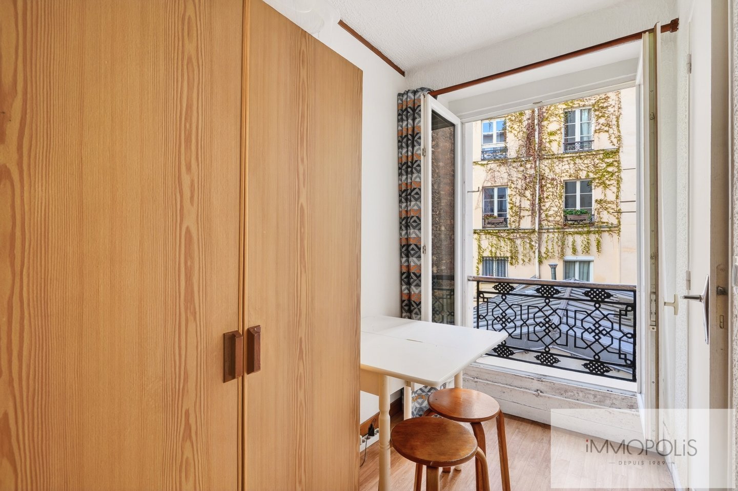 Studio rue des Martyrs in Abbesses. 3