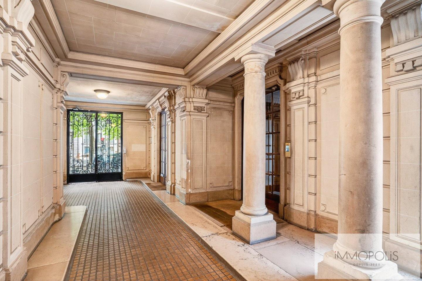 Avenue Junot – Montmartre. 13