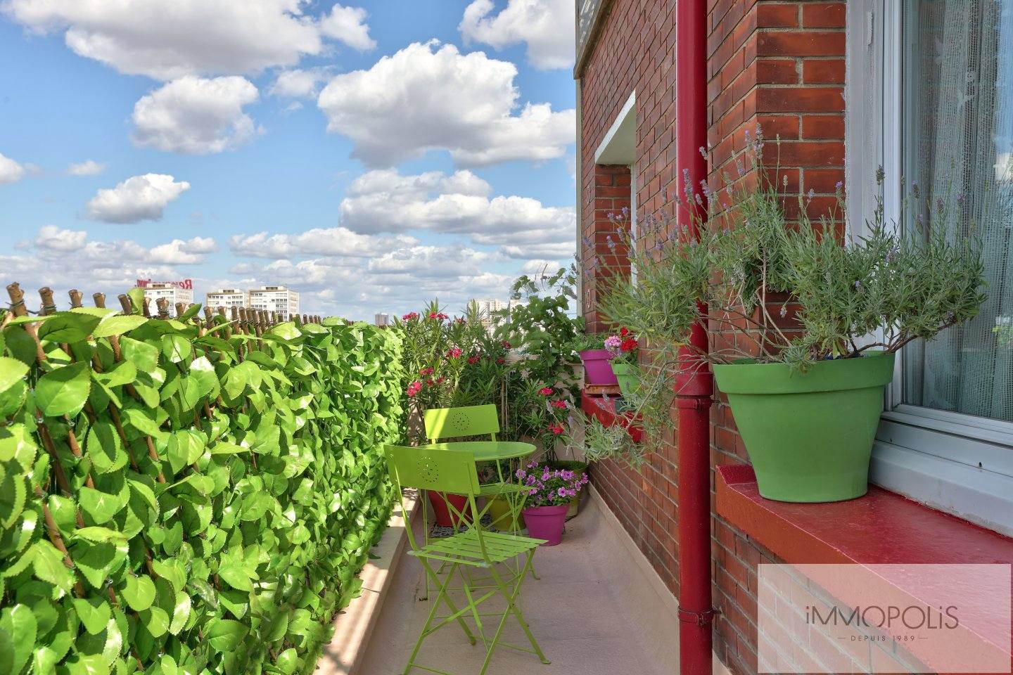 Two rooms with balcony! 5