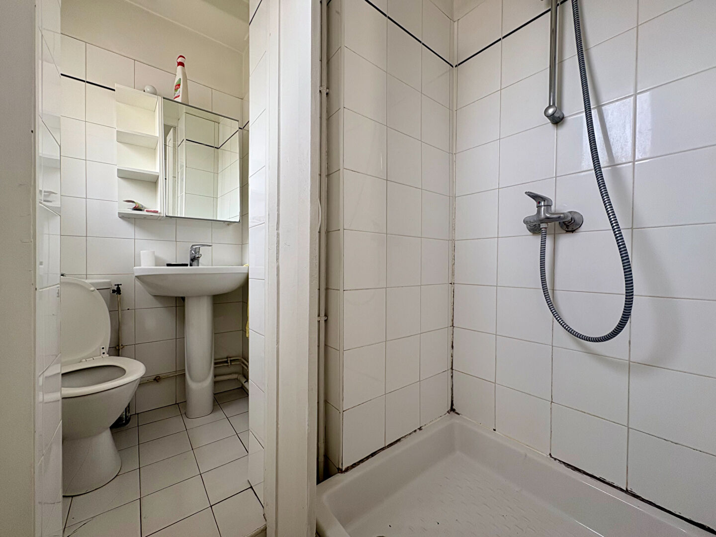 Abbesses – 4e étage lumineux, fort potentiel de rénovation 7