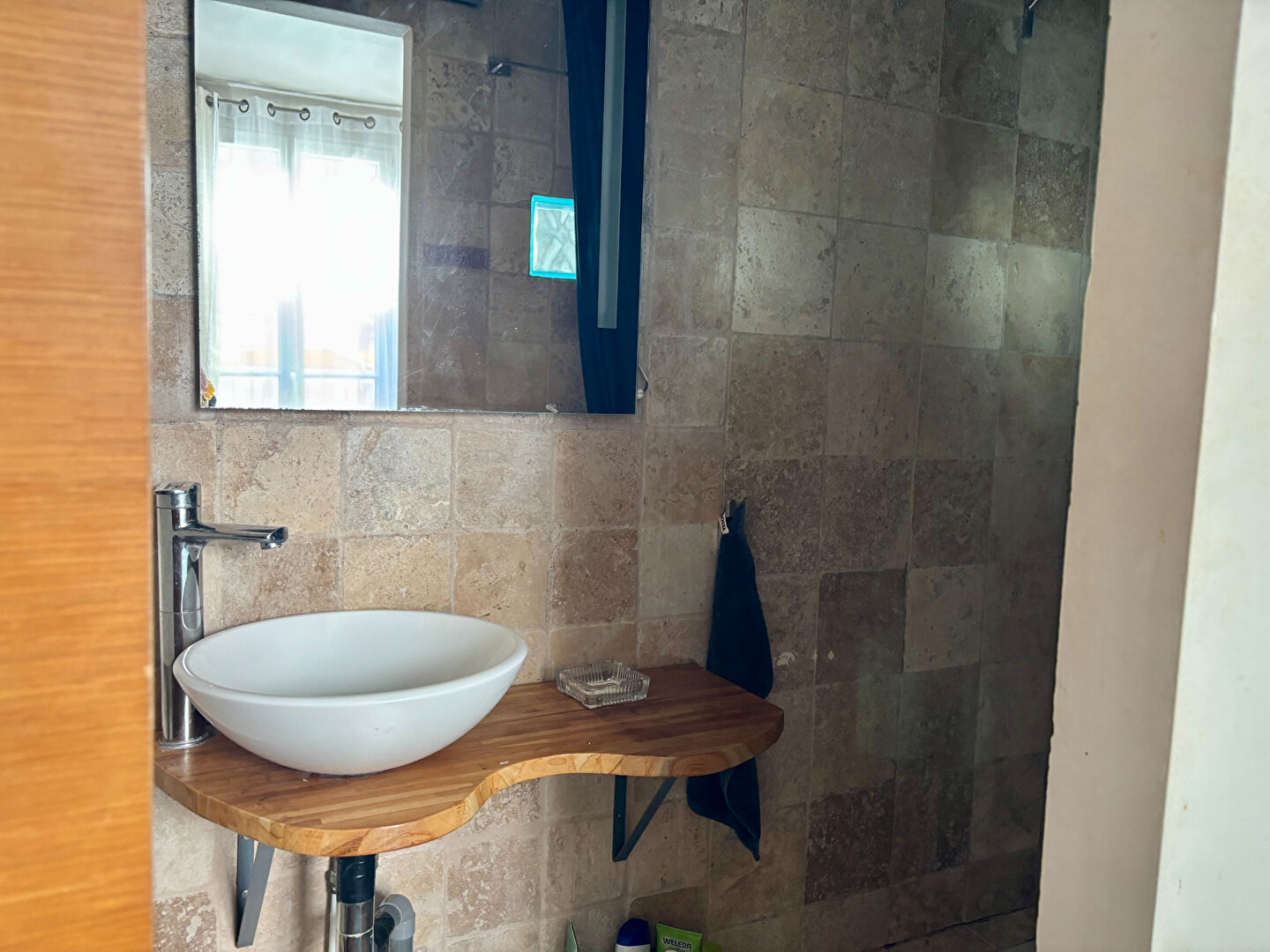 2 bright rooms, with contemporary charm, in the heart of Épinettes 5