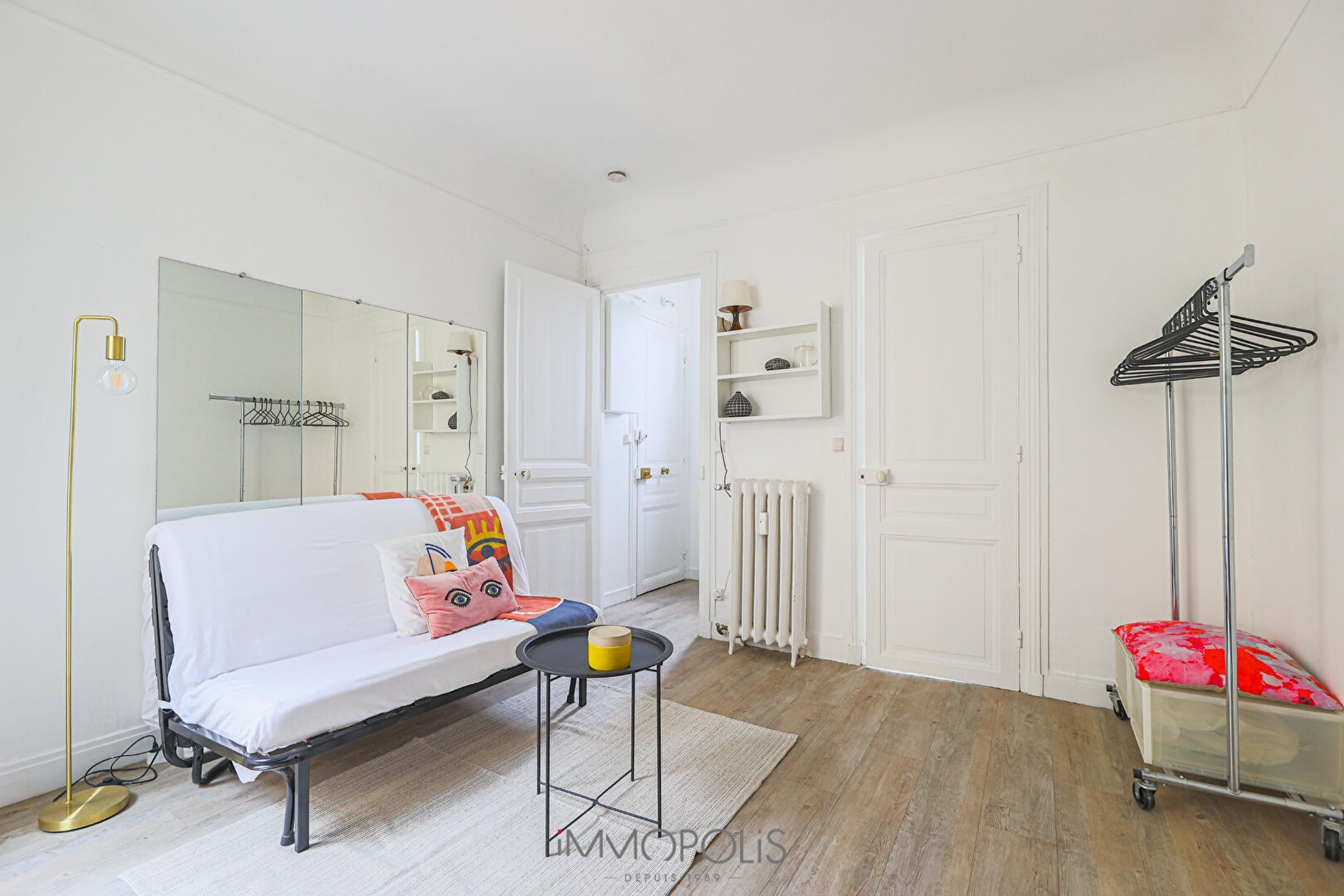 Studio Haut Lamarck / Caulaincourt étage élevé ascenseur ! 1