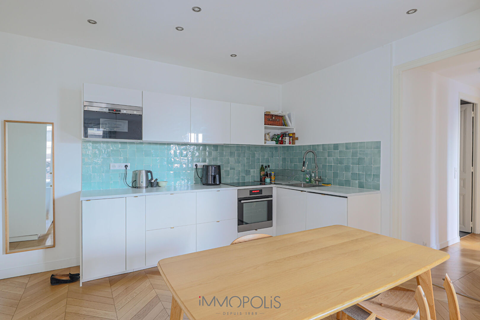 Superbe appartement  2 chambres ascenseur Caulaincourt / Junot 4