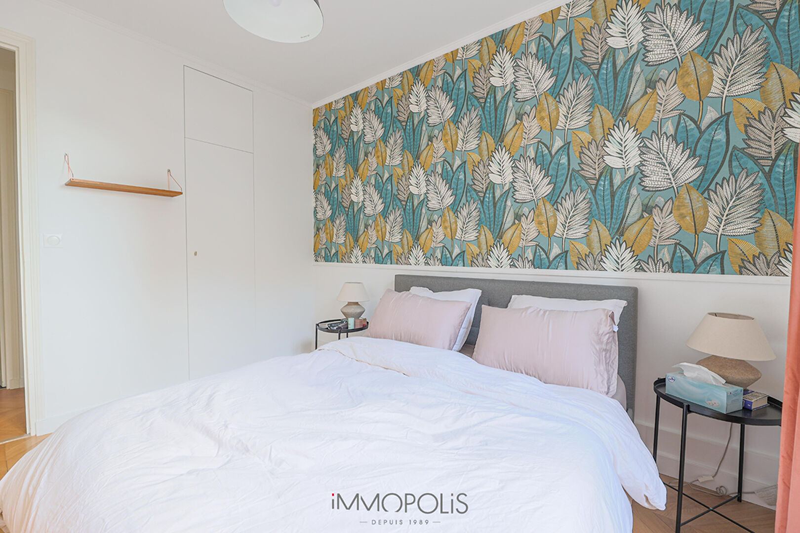 Superbe appartement  2 chambres ascenseur Caulaincourt / Junot 8
