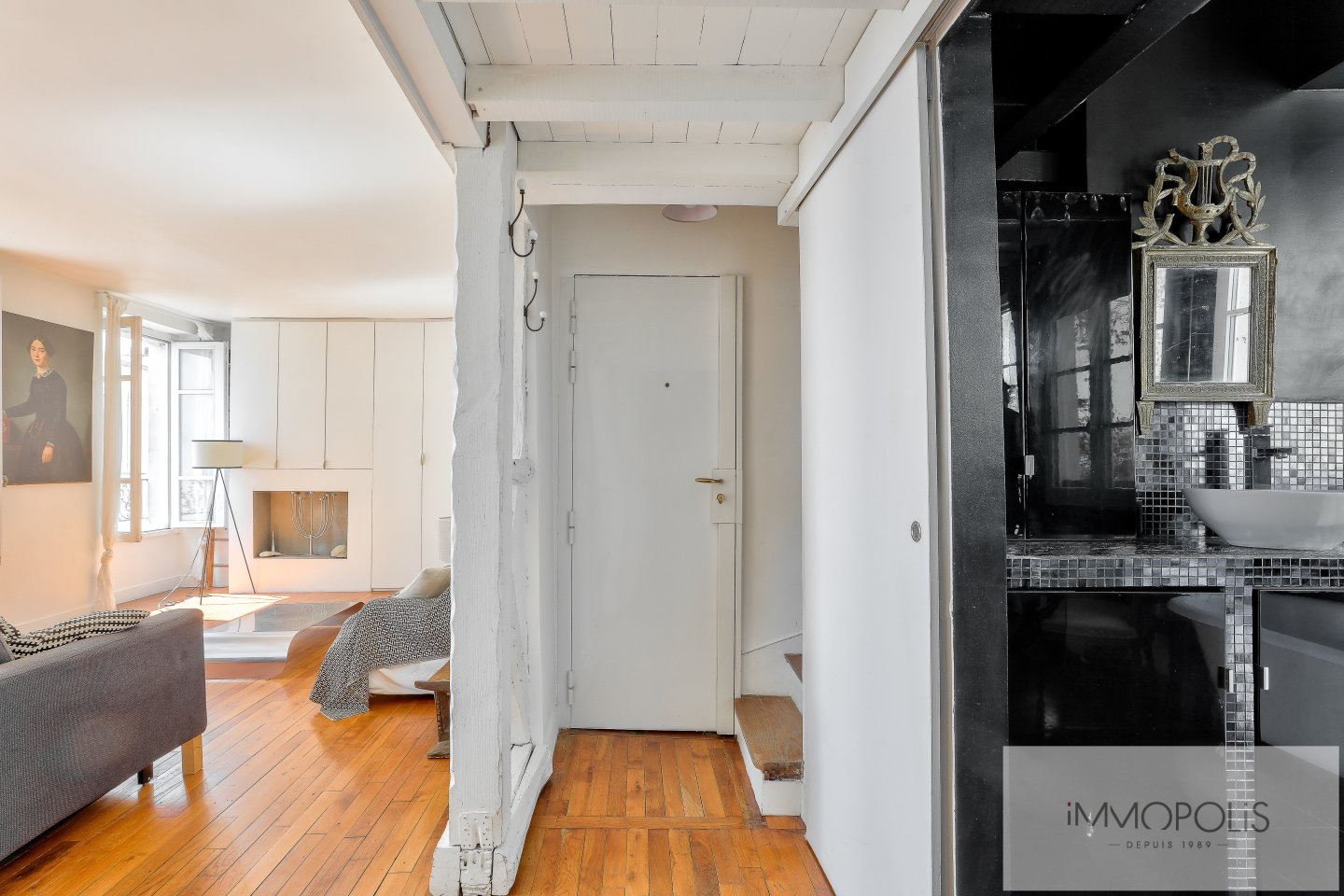 Rue Berthe – Montmartre – Top floor crossing – Unobstructed view facing south over Paris. 7 Rue Berthe – Montmartre – Top floor crossing – Unobstructed view facing south over Paris. 7
