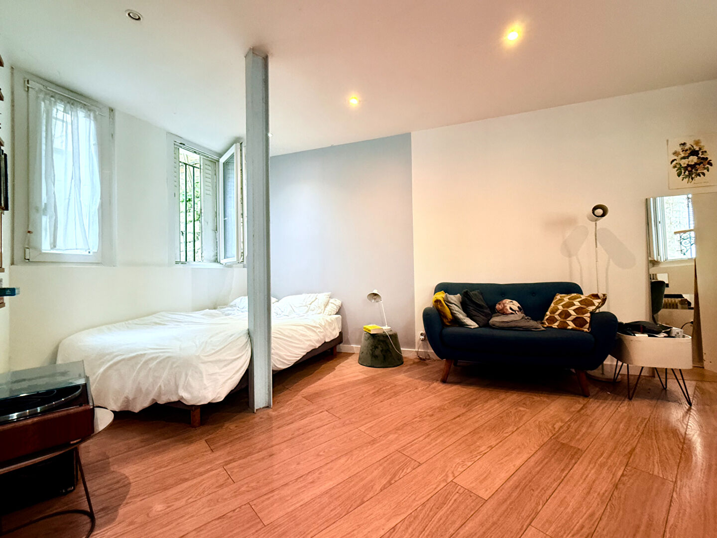 In the heart of Montmartre – Studio sold rented with immediate profitability 1