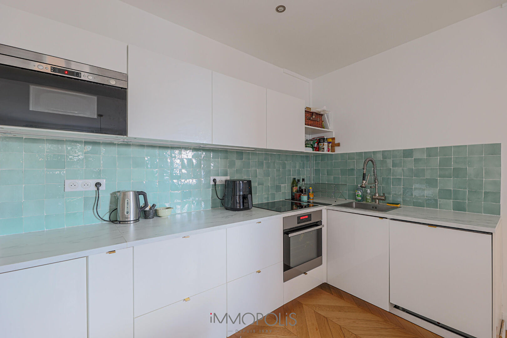 Superb 2 bedroom apartment elevator Caulaincourt / Junot 5