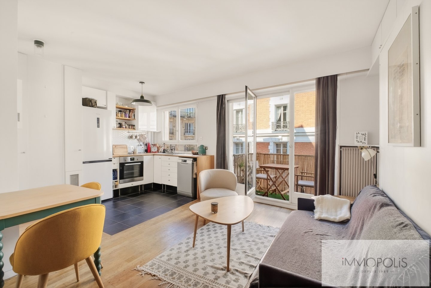 Superb Studio Saules/Francoeur West facing balcony Elevator 1