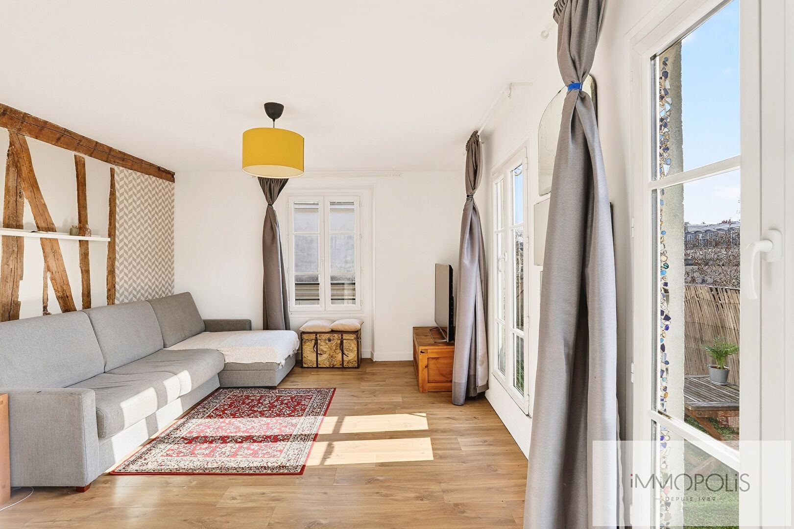 Studio 20 m² environ avec une terrasse de 6,8 m² : Vues dégagées ! 10 Studio 20 m² environ avec une terrasse de 6,8 m² : Vues dégagées ! 10