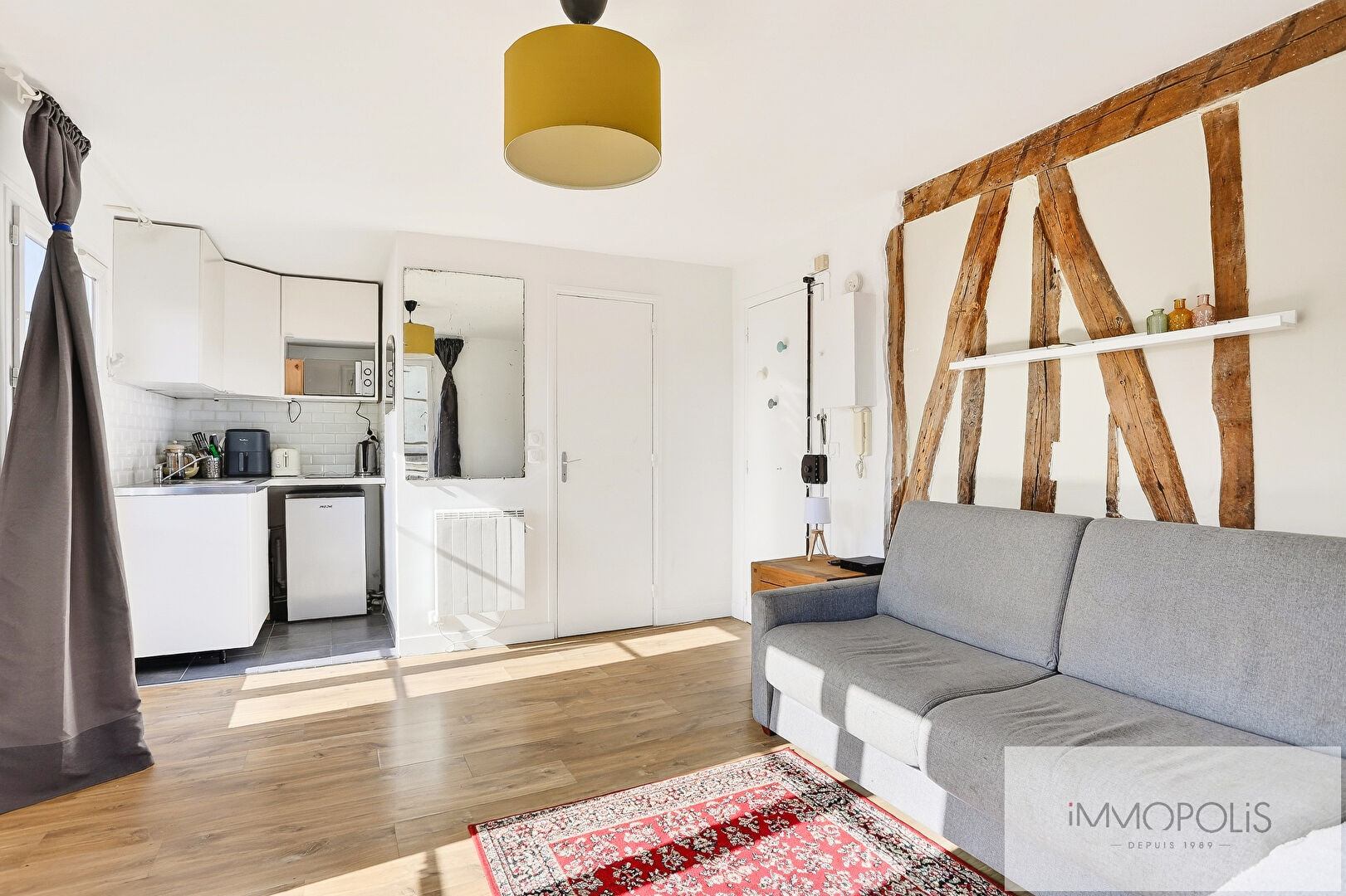 Studio 20 m² environ avec une terrasse de 6,8 m² : Vues dégagées ! 5 Studio 20 m² environ avec une terrasse de 6,8 m² : Vues dégagées ! 5