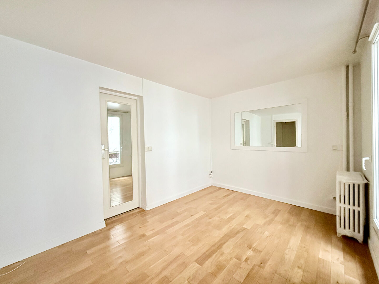 Studio de 15,67 m2, rue Durantin quartier des Abbesses en plein Montmartre 3 Studio de 15,67 m2, rue Durantin quartier des Abbesses en plein Montmartre 3
