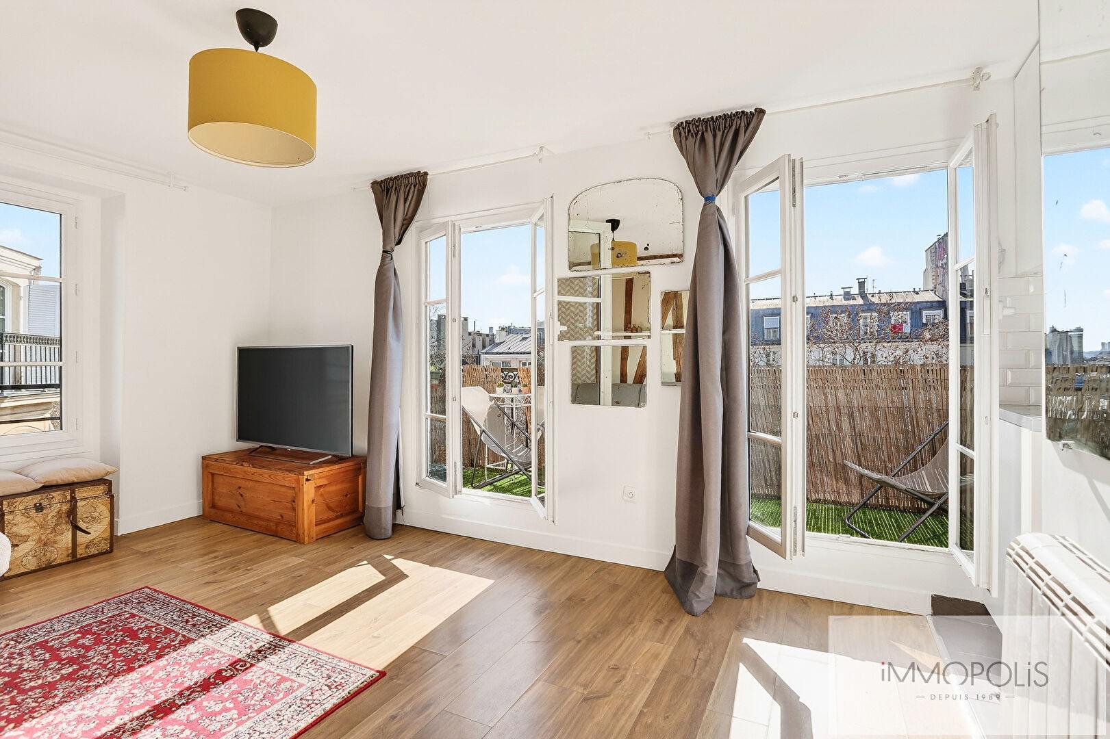 Studio approximately 20 m² with a 6.8 m² terrace: Unobstructed views! 2