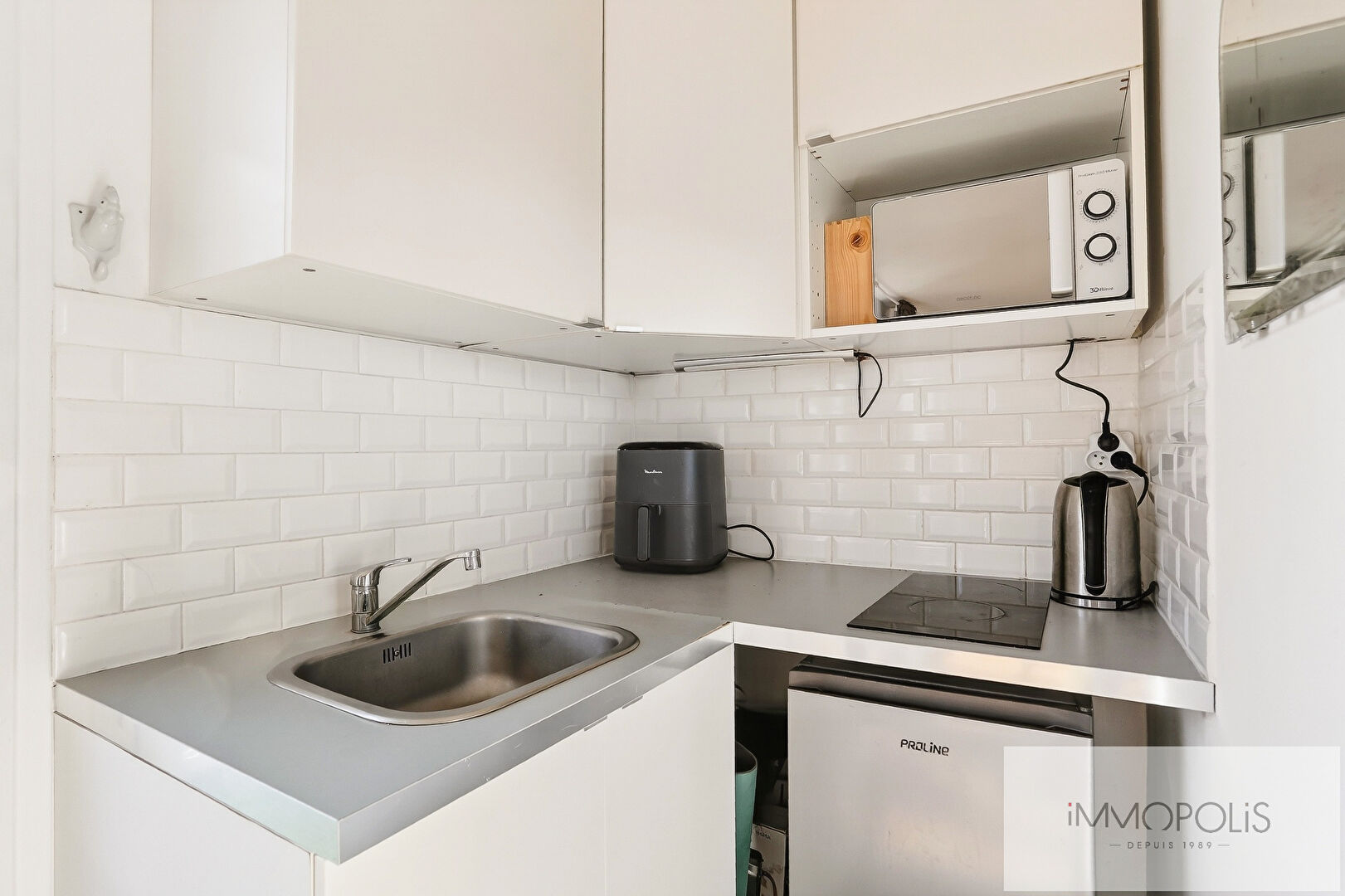 Studio approximately 20 m² with a 6.8 m² terrace: Unobstructed views! 8