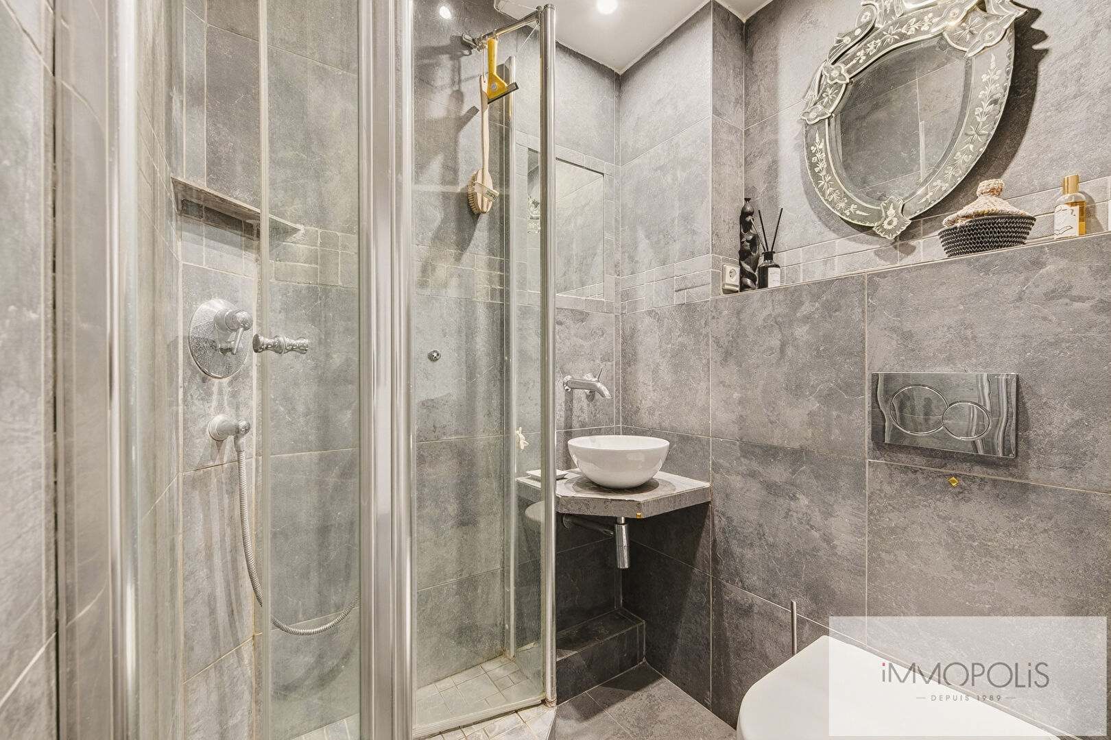 Haussmannian apartment with balcony and potential 3 bedrooms 15 Haussmannian apartment with balcony and potential 3 bedrooms 15