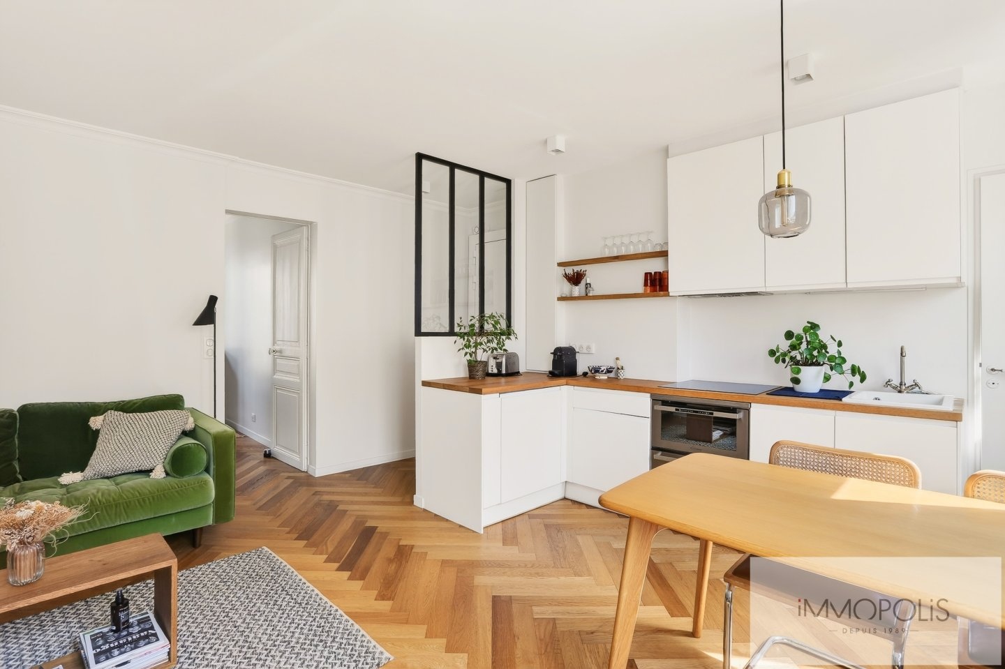 Favorite guaranteed: magnificent 2-room apartment completely renovated with elevator 3 Favorite guaranteed: magnificent 2-room apartment completely renovated with elevator 3