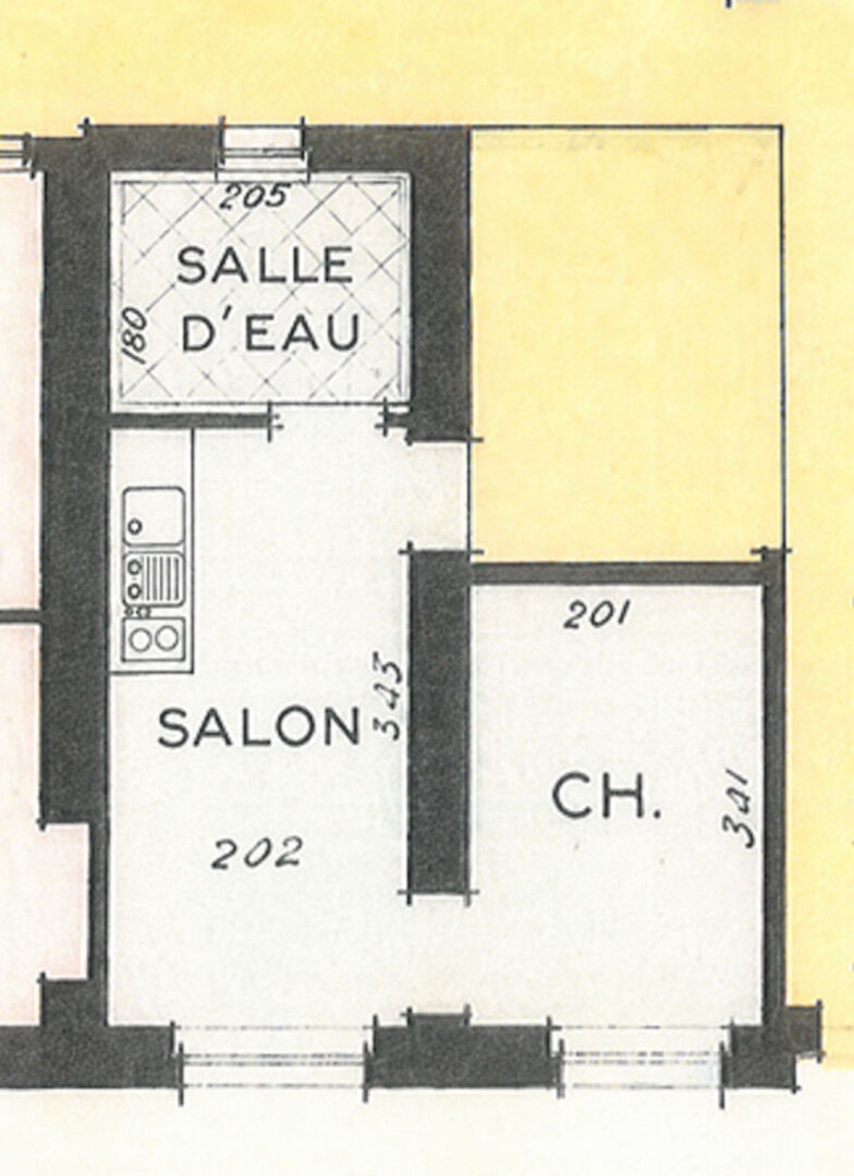 Two rooms in Montmartre, overlooking a pedestrian street – 16.56 m2 12