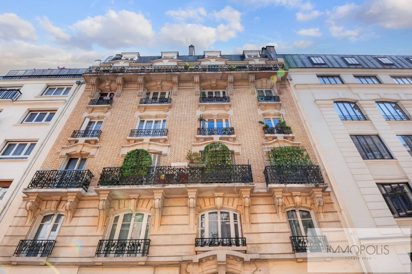 Rue Duhesme – Paris 18th. 15 Rue Duhesme – Paris 18th. 15