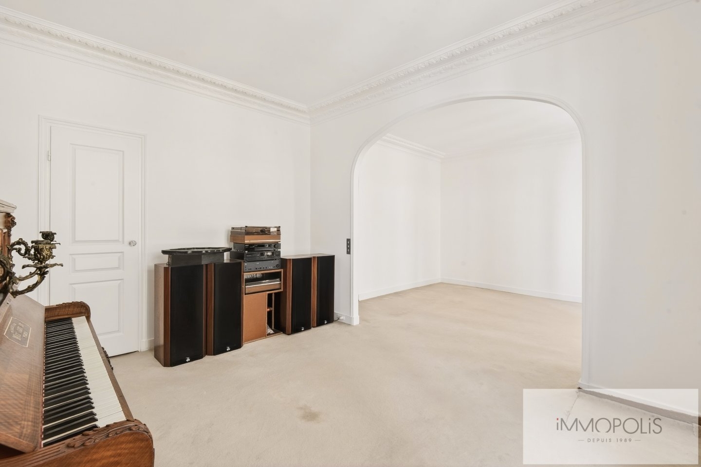 Rue Duhesme – Paris 18th. 5 Rue Duhesme – Paris 18th. 5