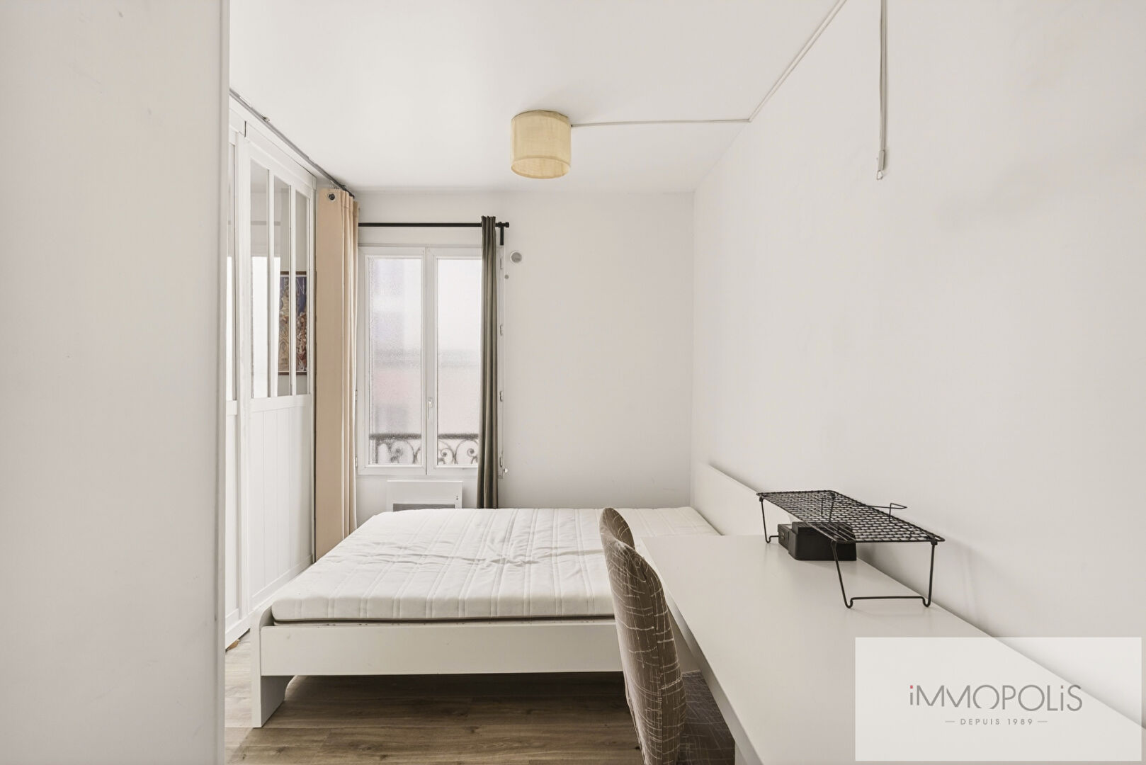 Charming studio on courtyard – Jules Joffrin district 11