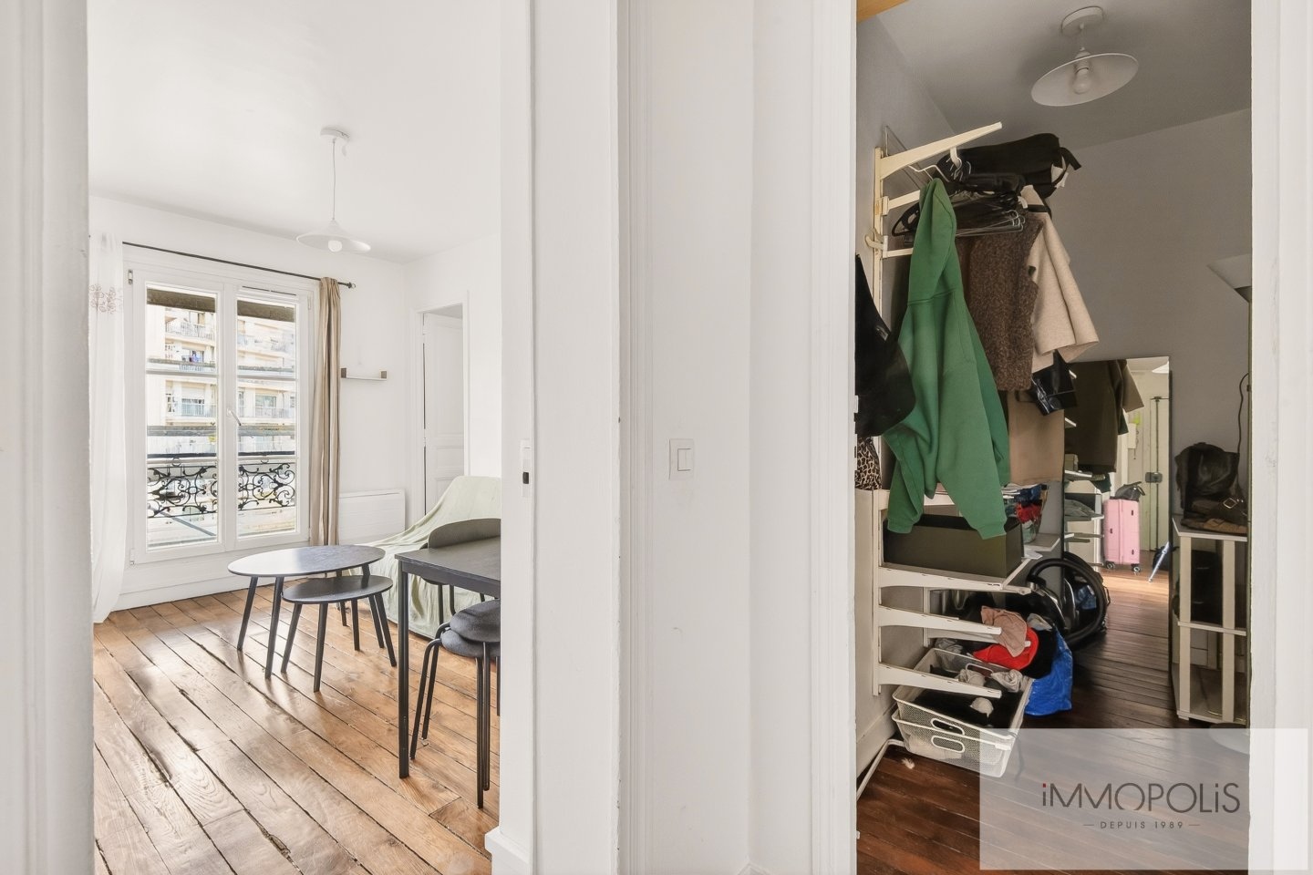 Charming renovated 2 room apartment. 11