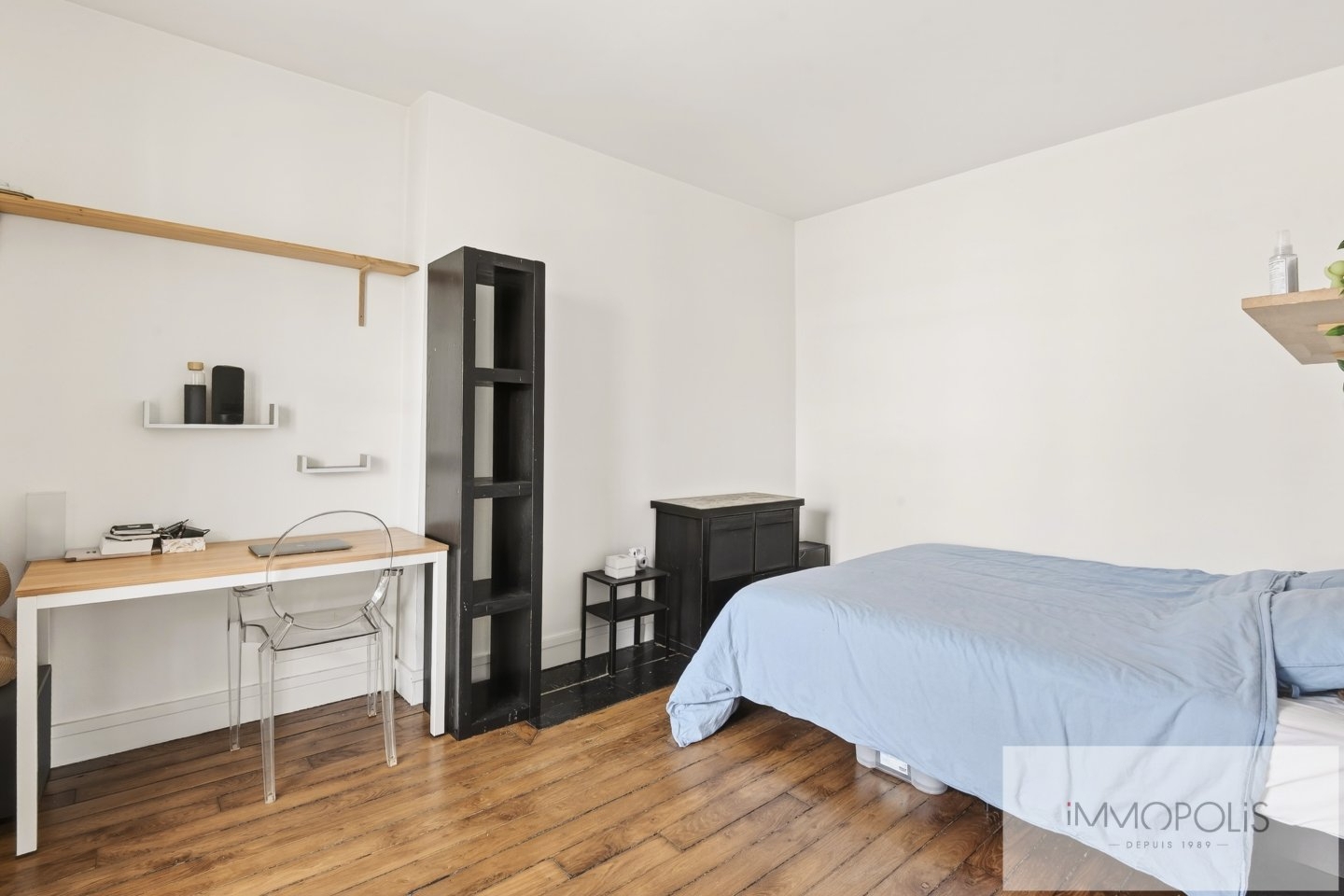 Charming renovated 2 room apartment. 8