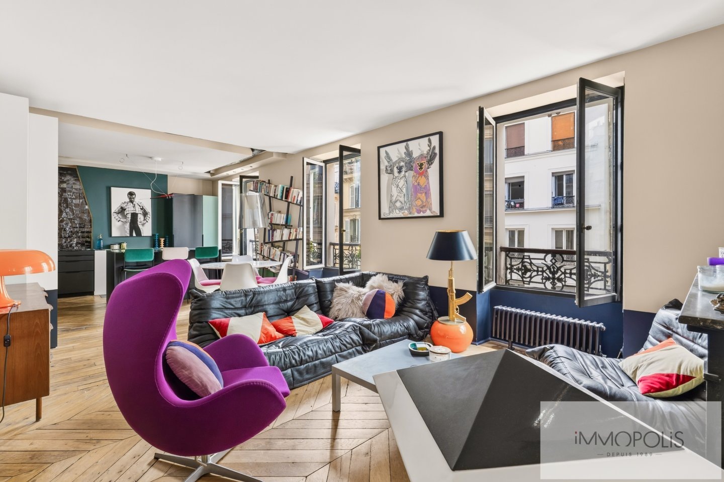 3 pièces entièrement rénové avec balcon. Abbesses. 4