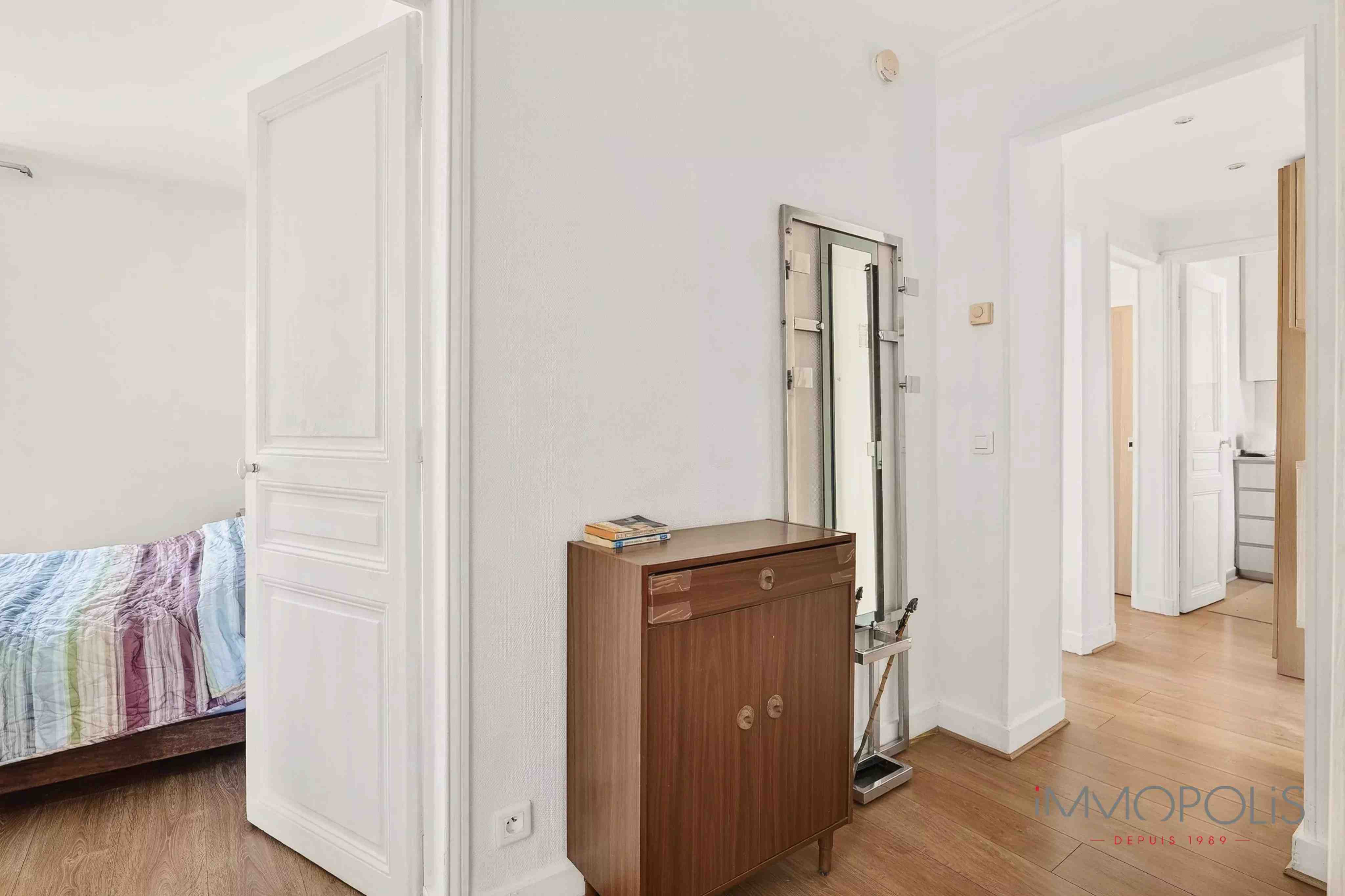 Quatre pièces dernier étage balcon filant ! 8 Quatre pièces dernier étage balcon filant ! 8