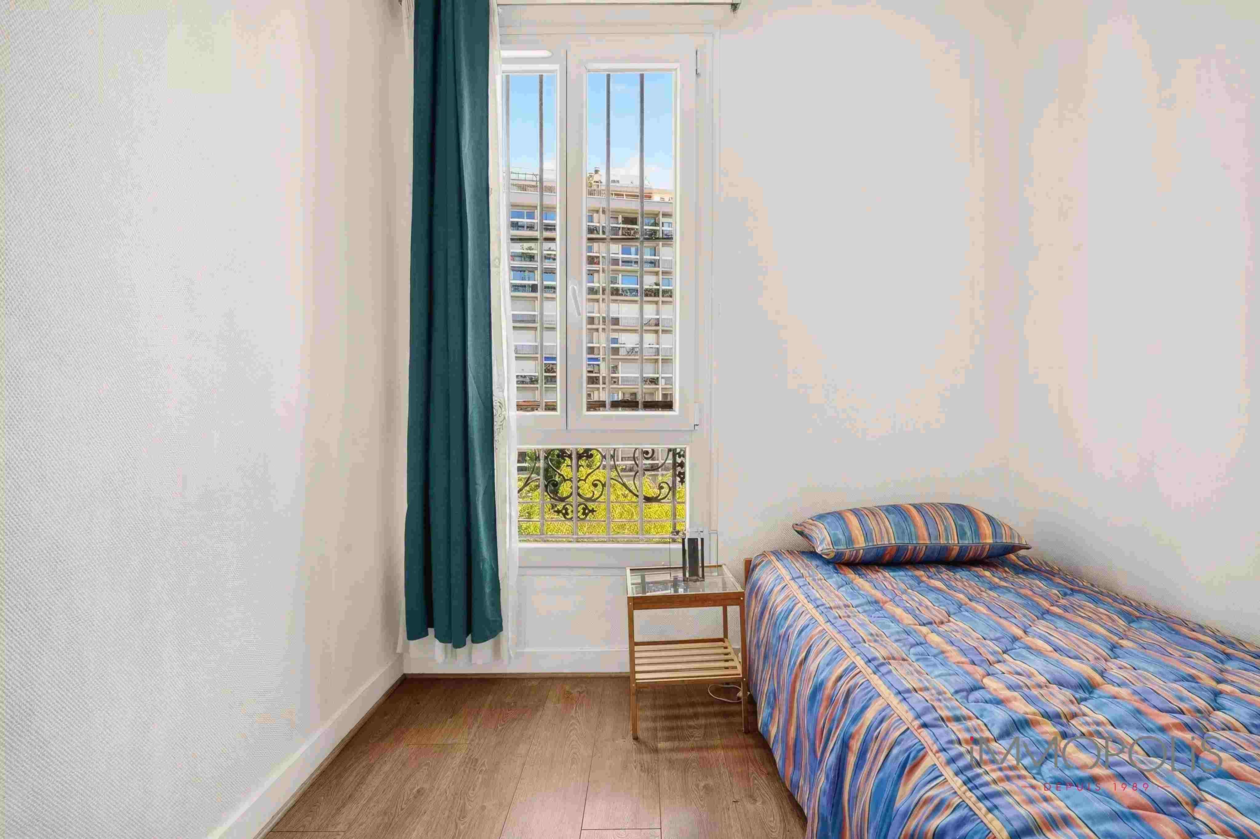 Quatre pièces dernier étage balcon filant ! 9 Quatre pièces dernier étage balcon filant ! 9