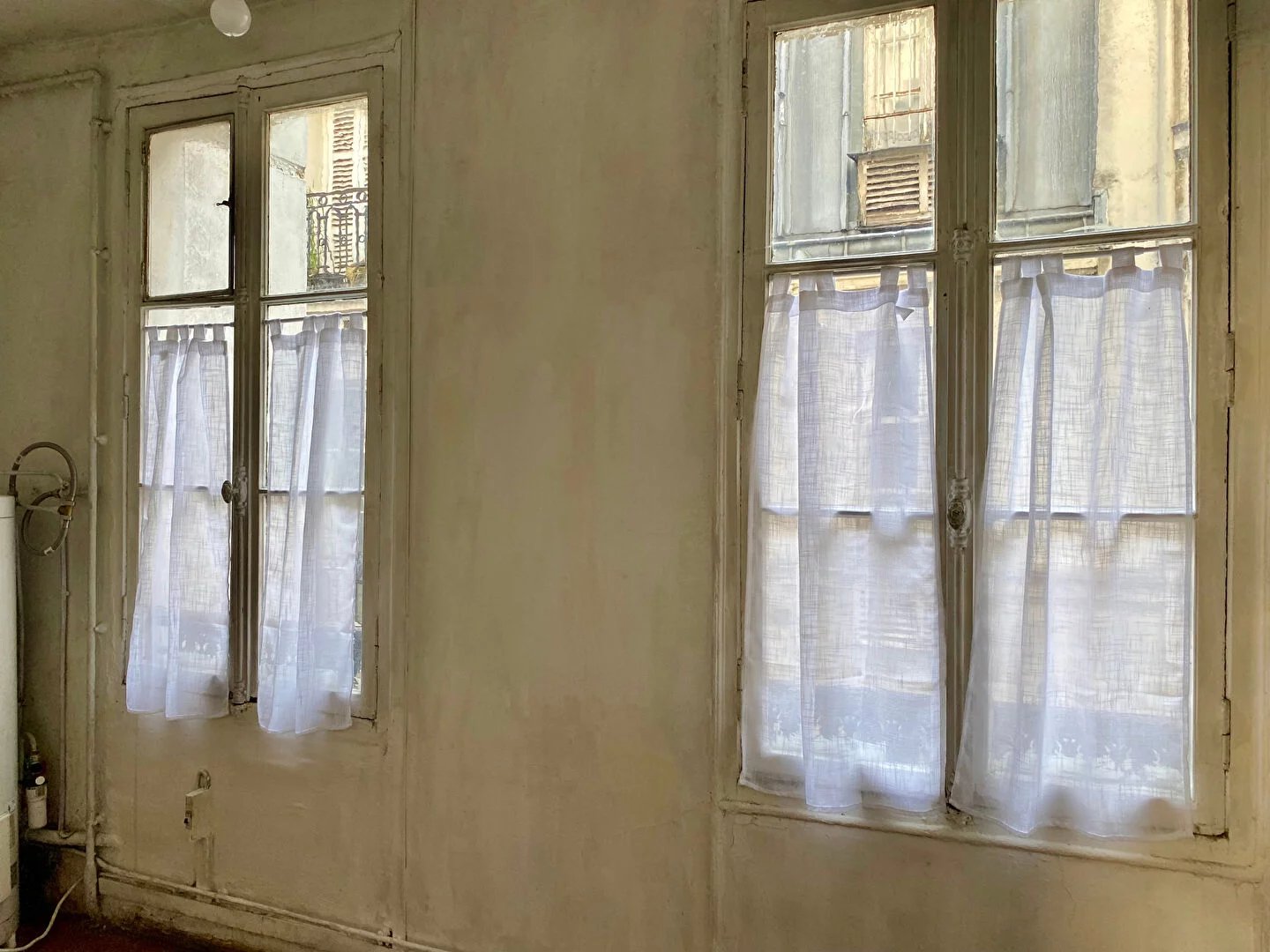 Appartement haussmannien plein de charme, proche du square Montholon, avec beaucoup de potentiel et bien agencé de 94 m² 7 Appartement haussmannien plein de charme, proche du square Montholon, avec beaucoup de potentiel et bien agencé de 94 m² 7
