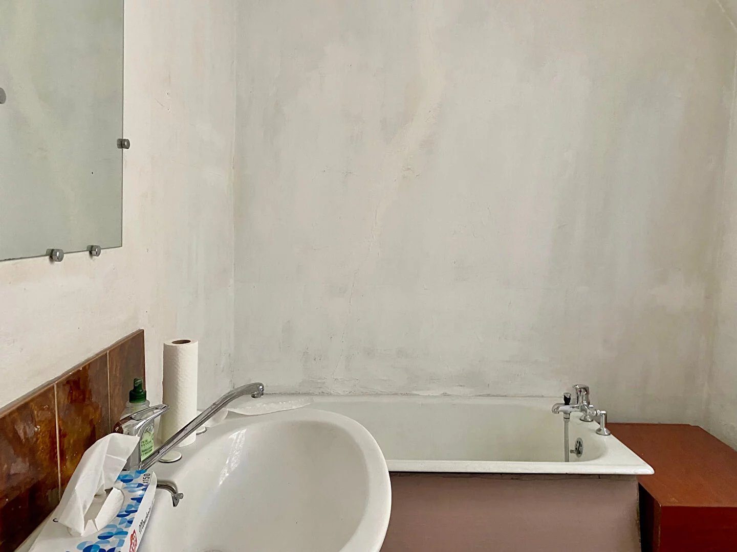 Appartement haussmannien plein de charme, proche du square Montholon, avec beaucoup de potentiel et bien agencé de 94 m² 9 Appartement haussmannien plein de charme, proche du square Montholon, avec beaucoup de potentiel et bien agencé de 94 m² 9