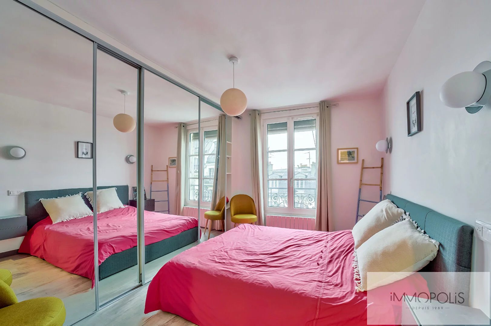Dernier étage avec ascenseur, vue dégagée et charme de l’ancien : Abbesses, Montmartre 7 Dernier étage avec ascenseur, vue dégagée et charme de l’ancien : Abbesses, Montmartre 7